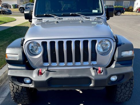 Used 2018 Jeep Wrangler Unlimited Sport S image 2