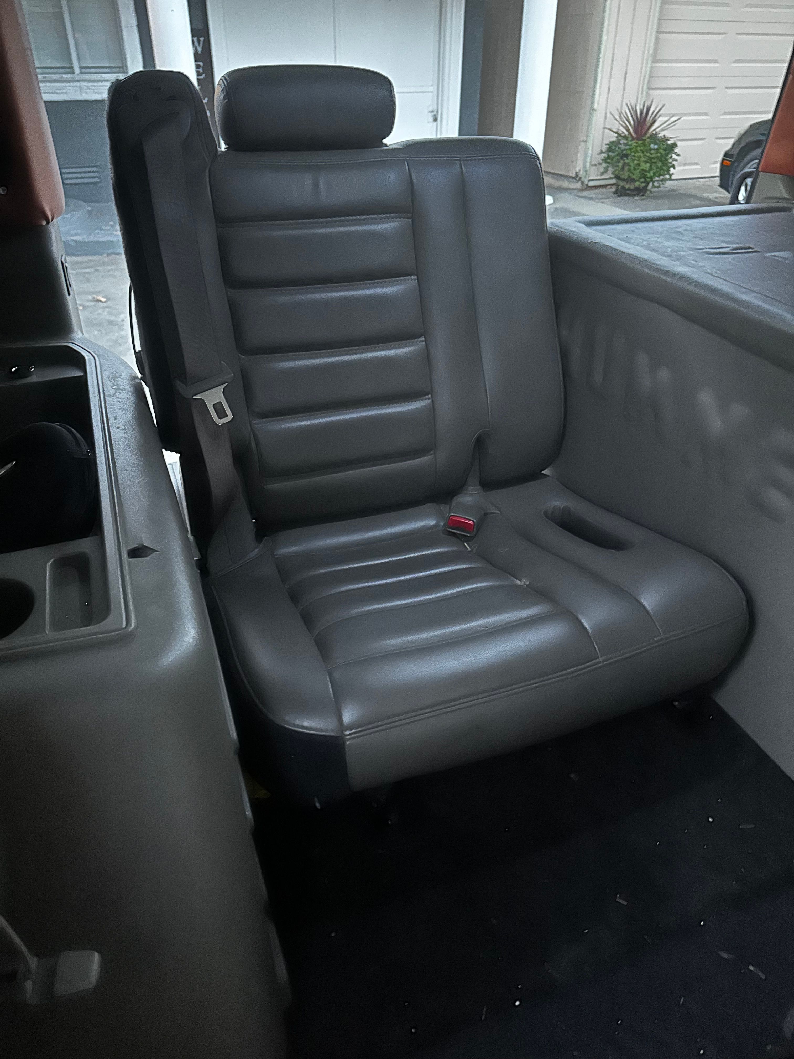 Used 2003 HUMMER H2 w/ Preferred Equipment Group AWD/4WD image 13