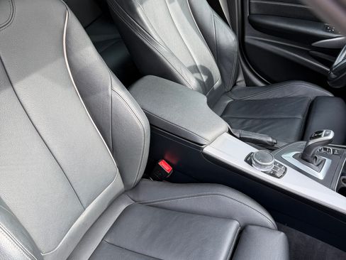 Used 2018 BMW 340i Sedan image 23