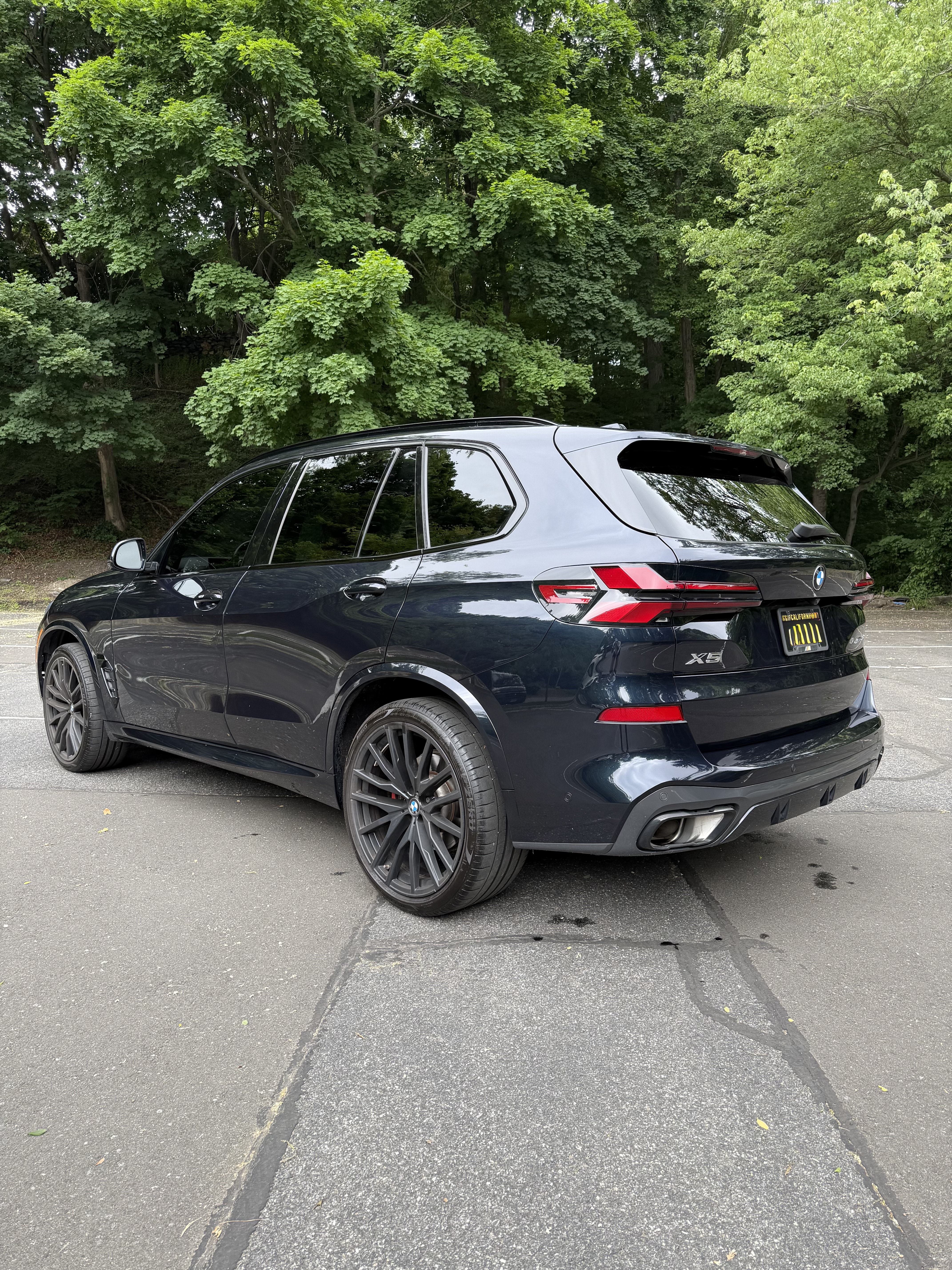 Used 2024 BMW X5 xDrive40i w/ M Sport Package AWD/4WD image 5
