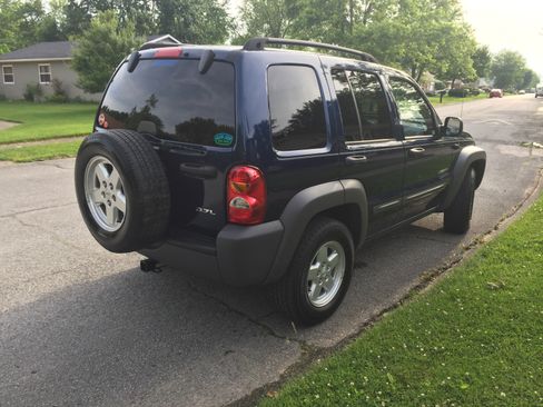 Used 2004 Jeep Liberty Sport w/ PWR Convenience Group image 6