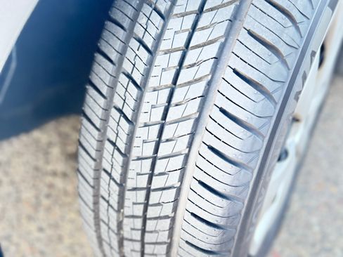 Used 2010 Toyota Corolla LE image 13