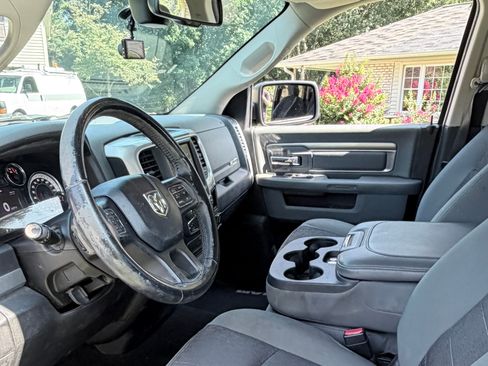 Used 2017 RAM 1500 Big Horn AWD/4WD image 13