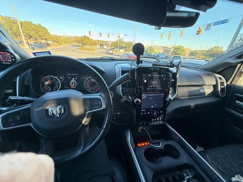 Used 2023 RAM 2500 Lone Star w/ Night Edition image 16