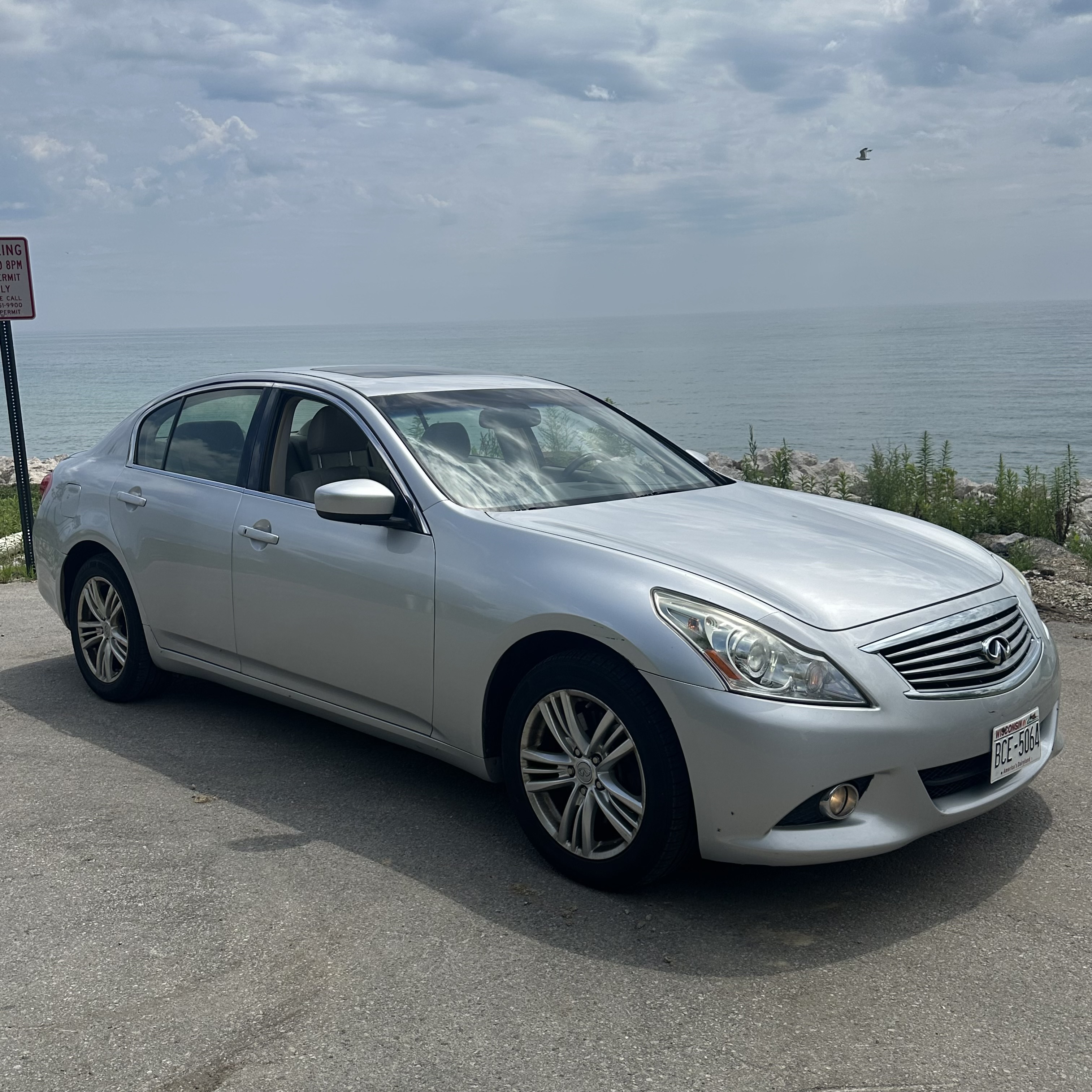 Used 2013 INFINITI G37 x Sedan w/ Premium Pkg AWD/4WD image 1