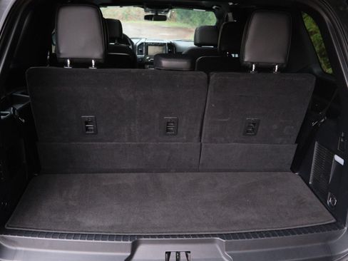 Used 2021 Ford Expedition Limited image 28