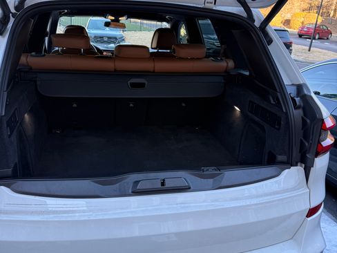 Used 2023 BMW X5 xDrive40i w/ Executive Package image 4