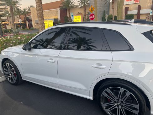 Used 2020 Audi SQ5 Premium Plus w/ Premium Plus Package AWD/4WD image 10