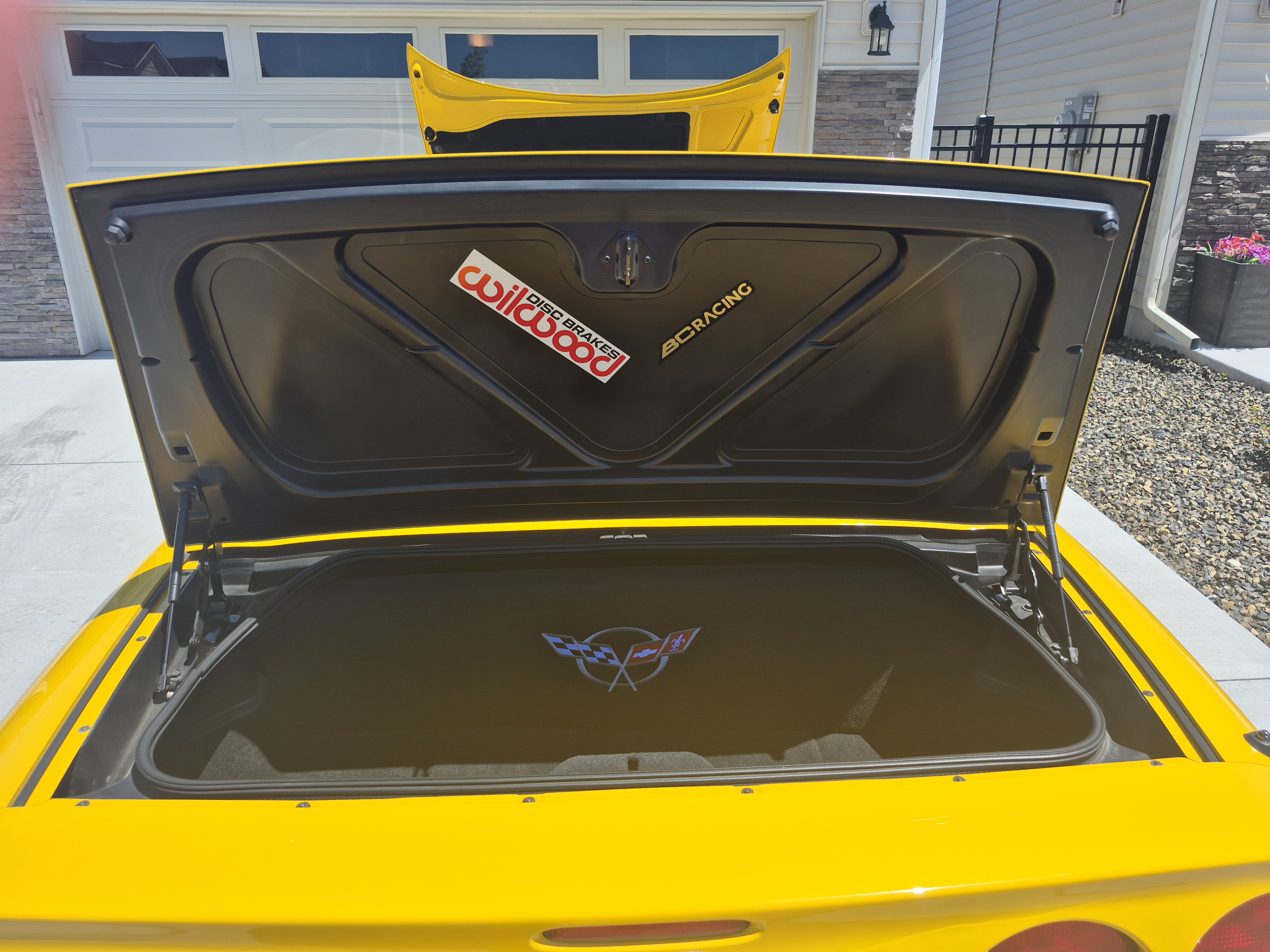 Used 2000 Chevrolet Corvette Convertible w/ Memory Pkg RWD image 15