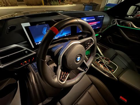 Used 2025 BMW M440i w/ Premium Package image 4