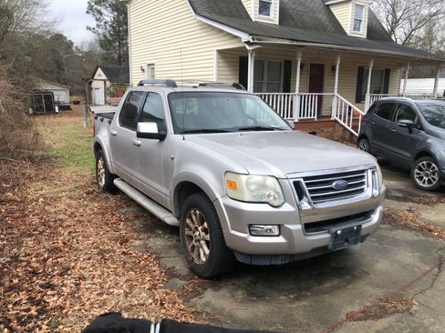 Used 2007 Ford Explorer Sport Trac Limited image 1