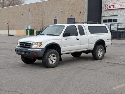 Used 2000 Toyota Tacoma 4x4 Xtracab V6