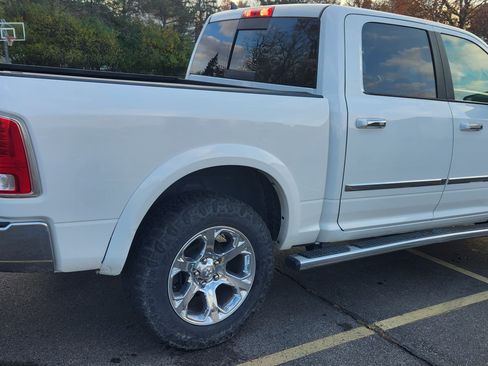 Used 2018 RAM 1500 Laramie w/ Convenience Group image 8