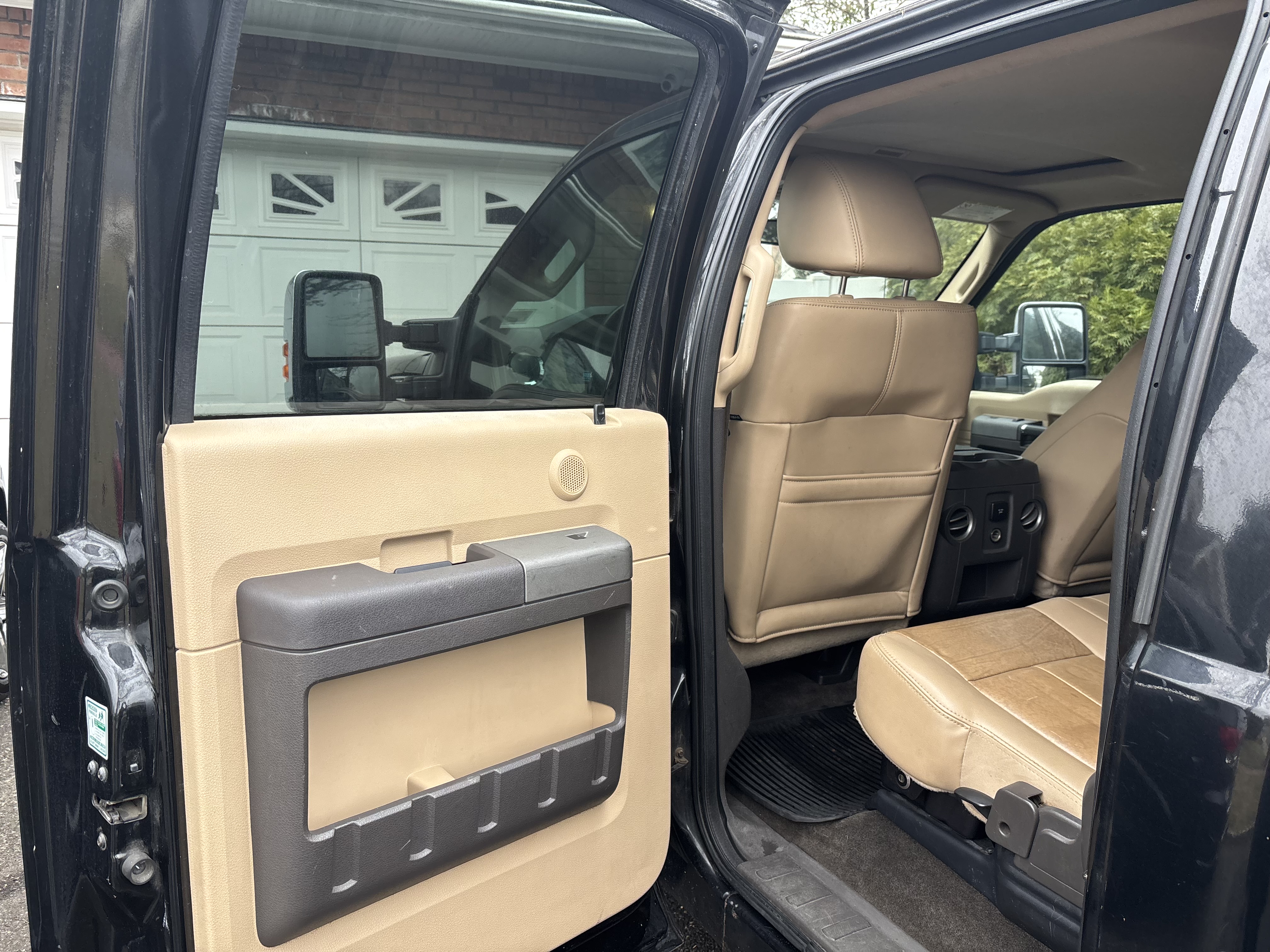 Used 2011 Ford F350 Lariat w/ Lariat Ultimate Pkg AWD/4WD image 15