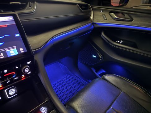 Used 2021 Jeep Grand Cherokee L Overland w/ Luxury Tech Group IV image 20