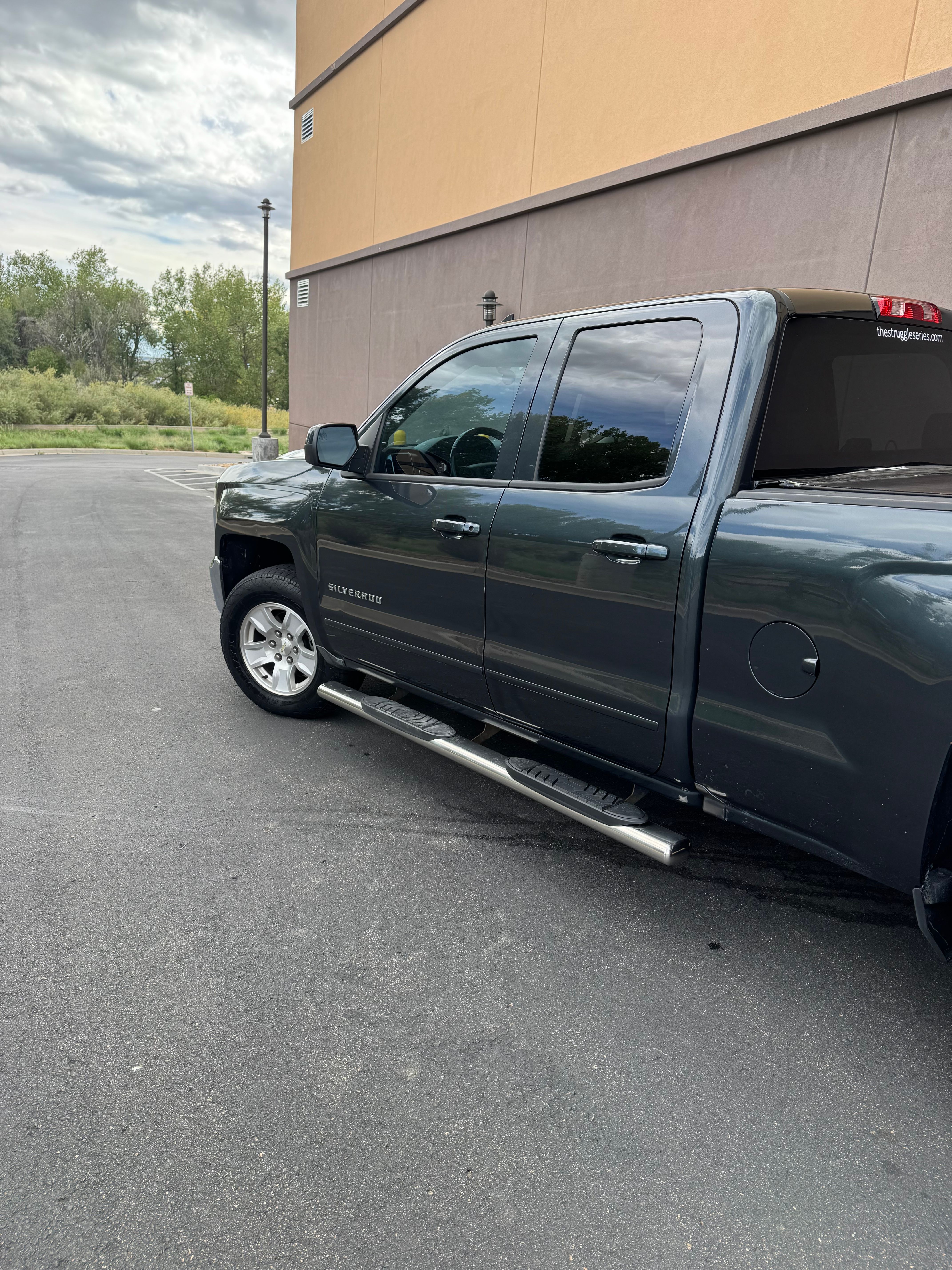 Used 2018 Chevrolet Silverado 1500 LT AWD/4WD image 6