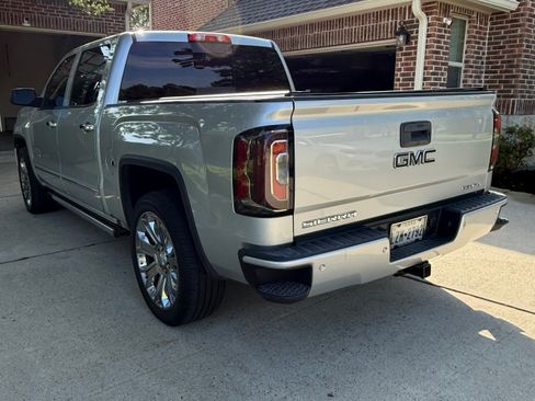Used 2018 GMC Sierra 1500 Denali w/ Denali Ultimate Package AWD/4WD image 5