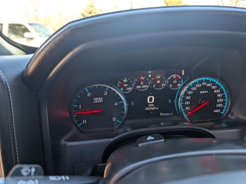 Used 2018 GMC Sierra 3500 Denali w/ Duramax Plus Package image 15