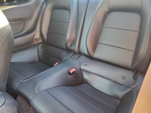 Used 2019 Ford Mustang Premium image 17