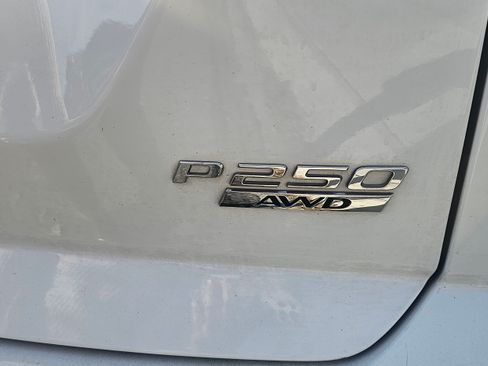 Used 2018 Jaguar E-PACE S image 14