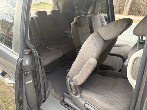 Used 2015 Honda Odyssey EX image 19