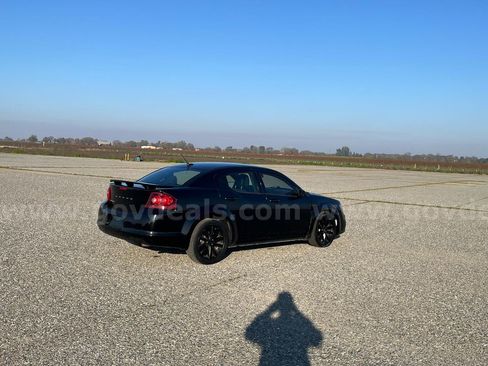 Used 2014 Dodge Avenger SE w/ Blacktop Package image 17