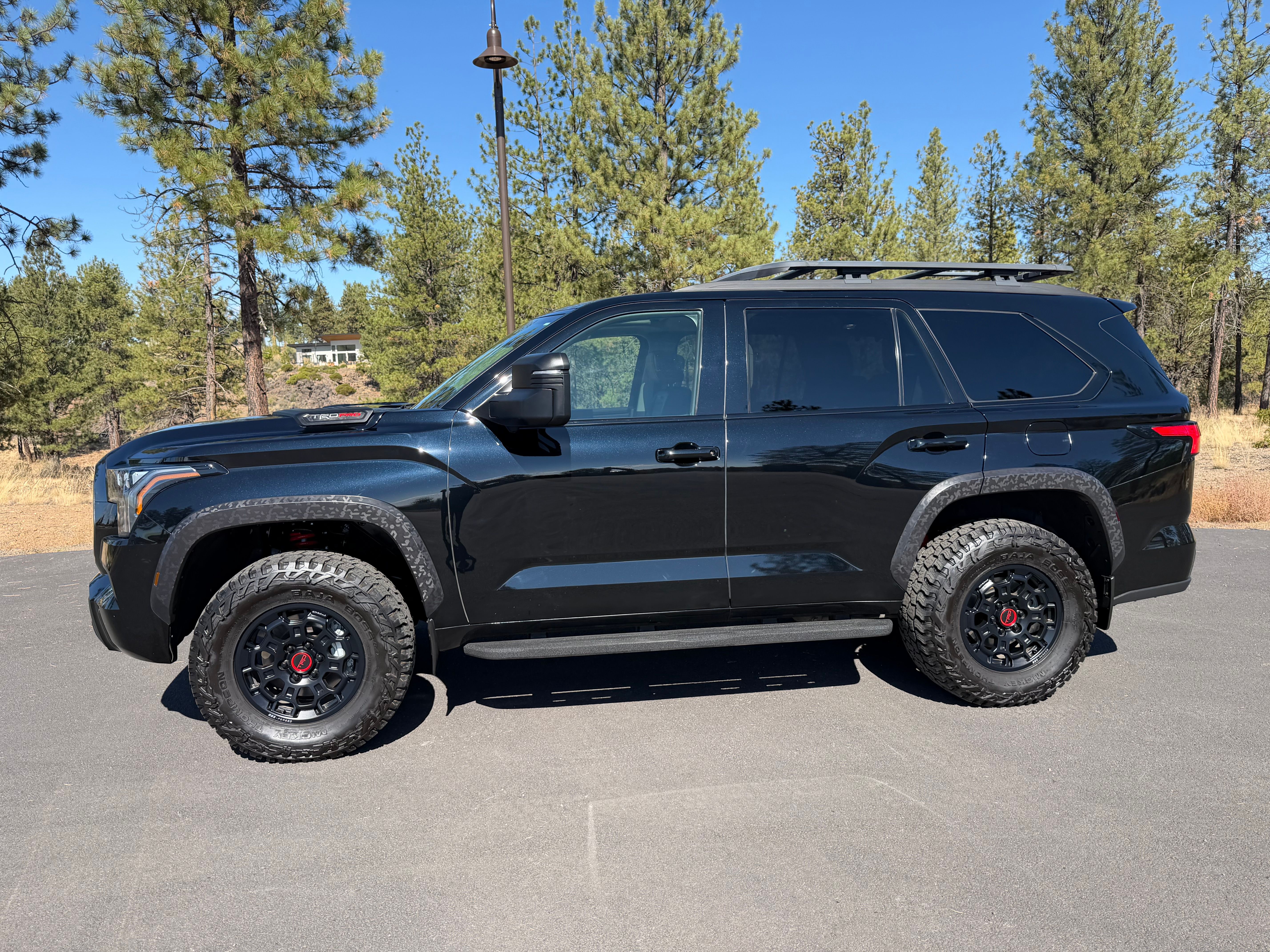 Used 2023 Toyota Sequoia TRD Pro AWD/4WD image 4