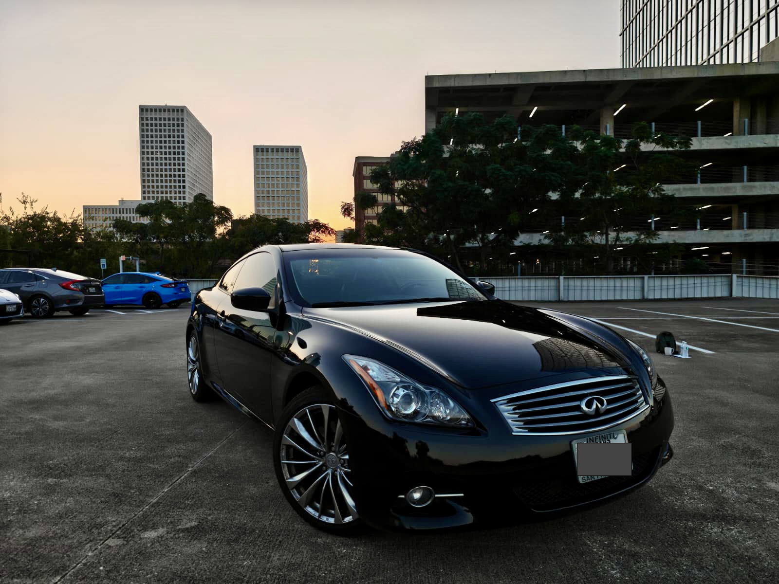 Used 2013 INFINITI G37 Journey w/ Premium Pkg RWD image 4