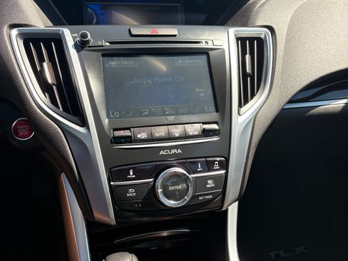Used 2016 Acura TLX FWD image 15