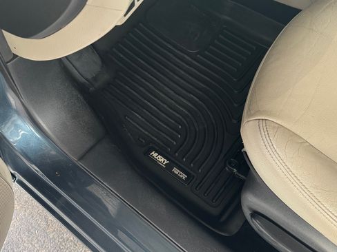 Used 2016 Nissan Sentra SV w/ Style Package image 14