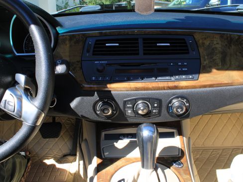 Used 2007 BMW Z4 3.0si image 14