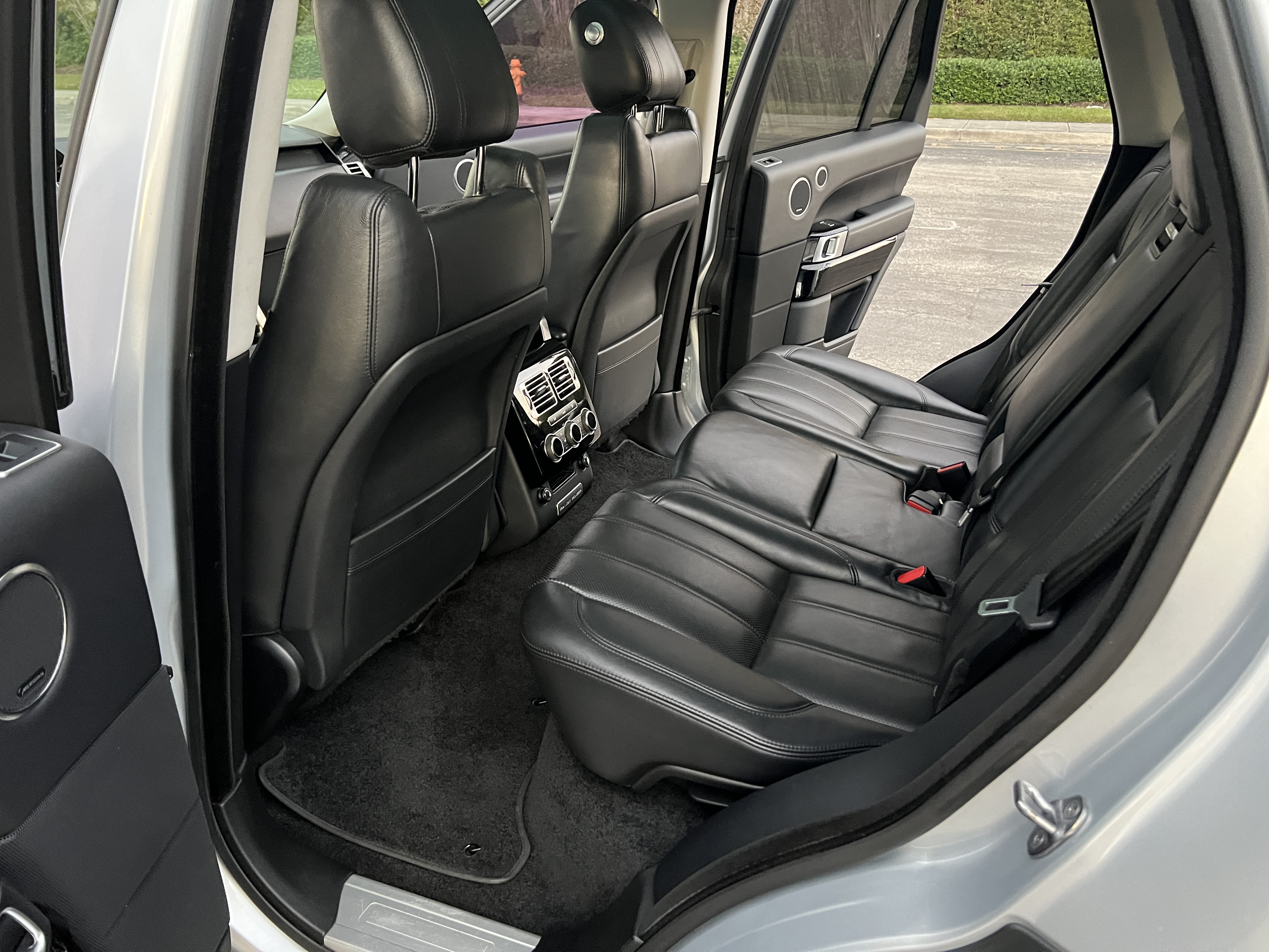 Used 2014 Land Rover Range Rover HSE AWD/4WD image 15