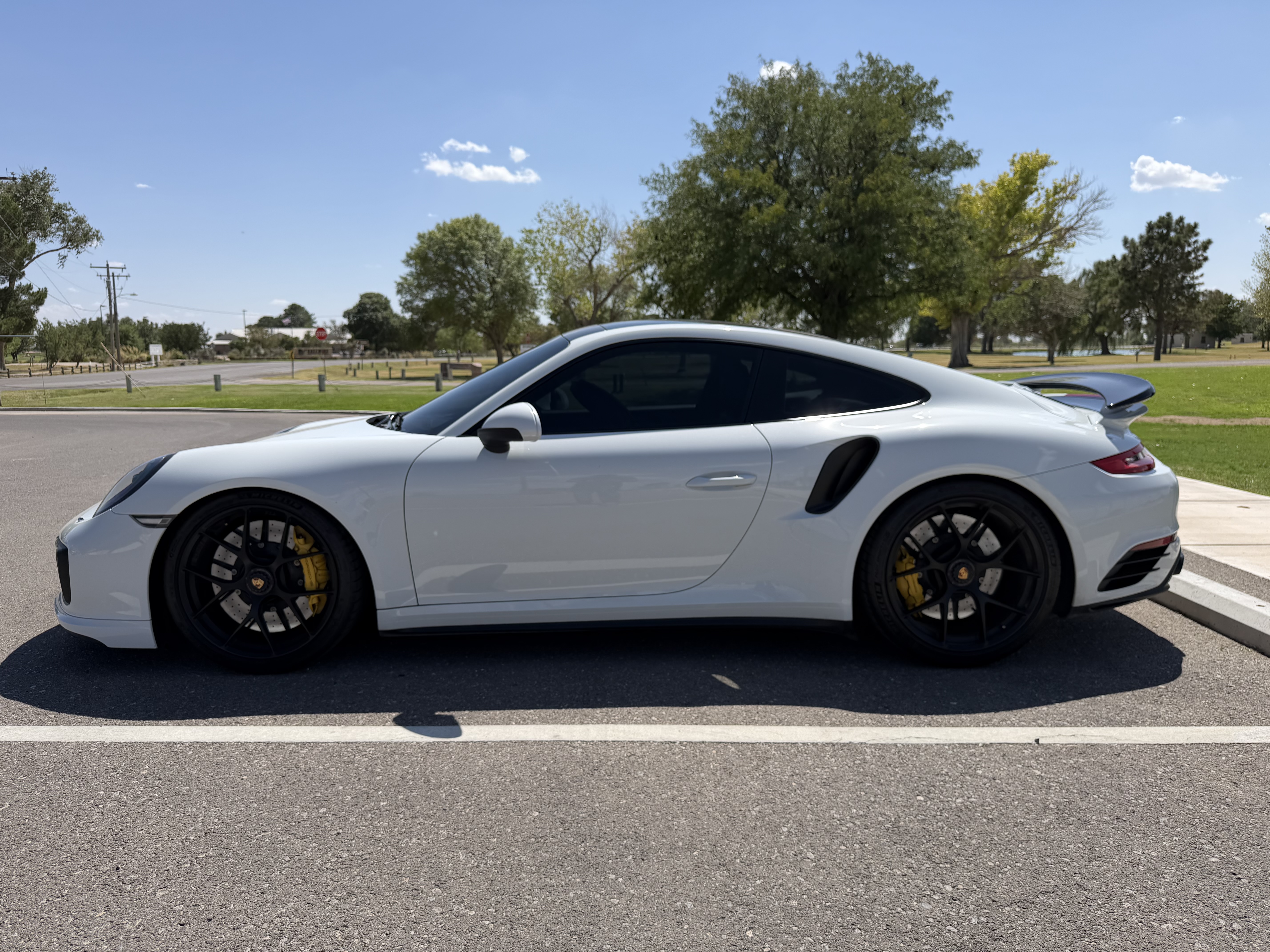 Used 2017 Porsche 911 Turbo S AWD/4WD image 5