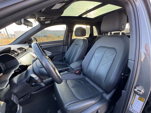 Used 2020 Audi Q3 2.0T Premium w/ Convenience Package image 8