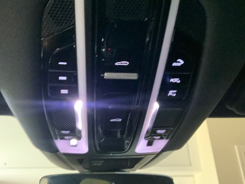 Used 2021 Porsche Cayenne S AWD/4WD image 12