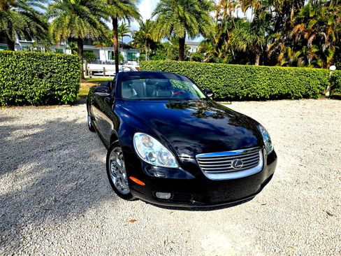 Used 2002 Lexus SC 430 Convertible image 1