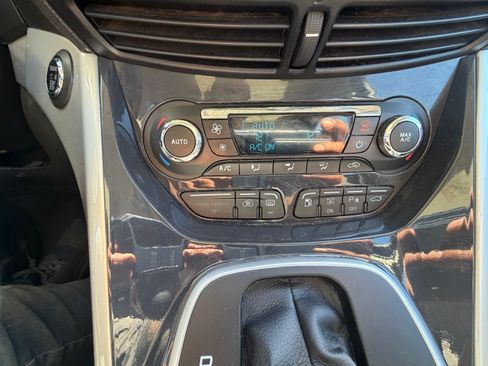 Used 2013 Ford C-MAX Energi SEL FWD image 11