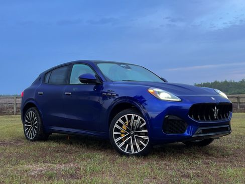 Used 2023 Maserati Grecale Modena AWD/4WD image 4