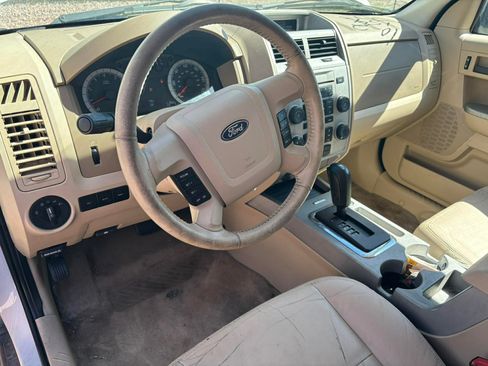 Used 2009 Ford Escape XLT FWD image 8