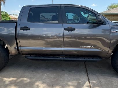 Used 2013 Toyota Tundra 4x4 CrewMax w/ Tow Pkg