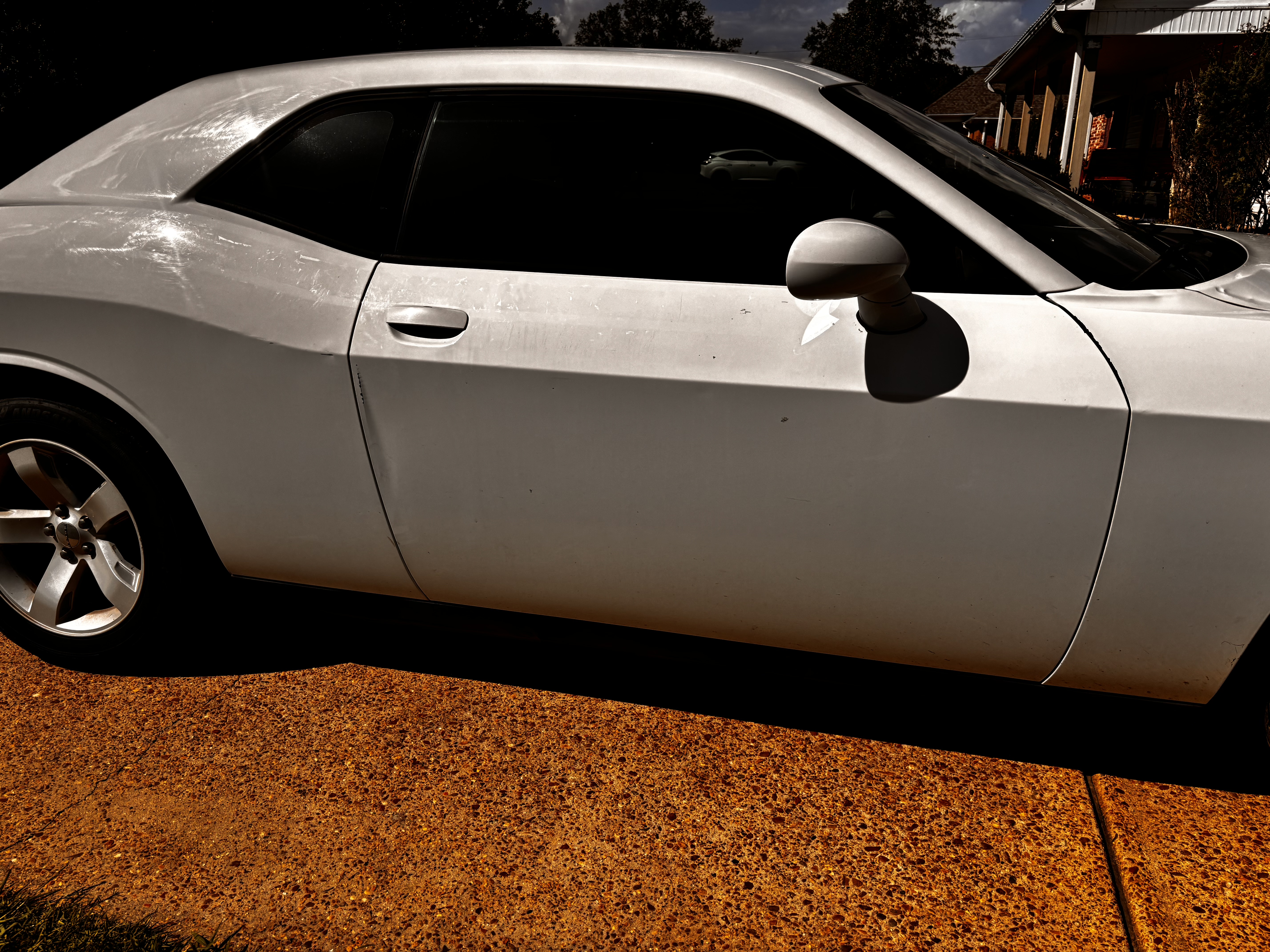 Used 2013 Dodge Challenger SXT RWD image 5