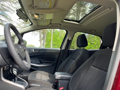 Used 2021 Ford EcoSport SE AWD/4WD image 9