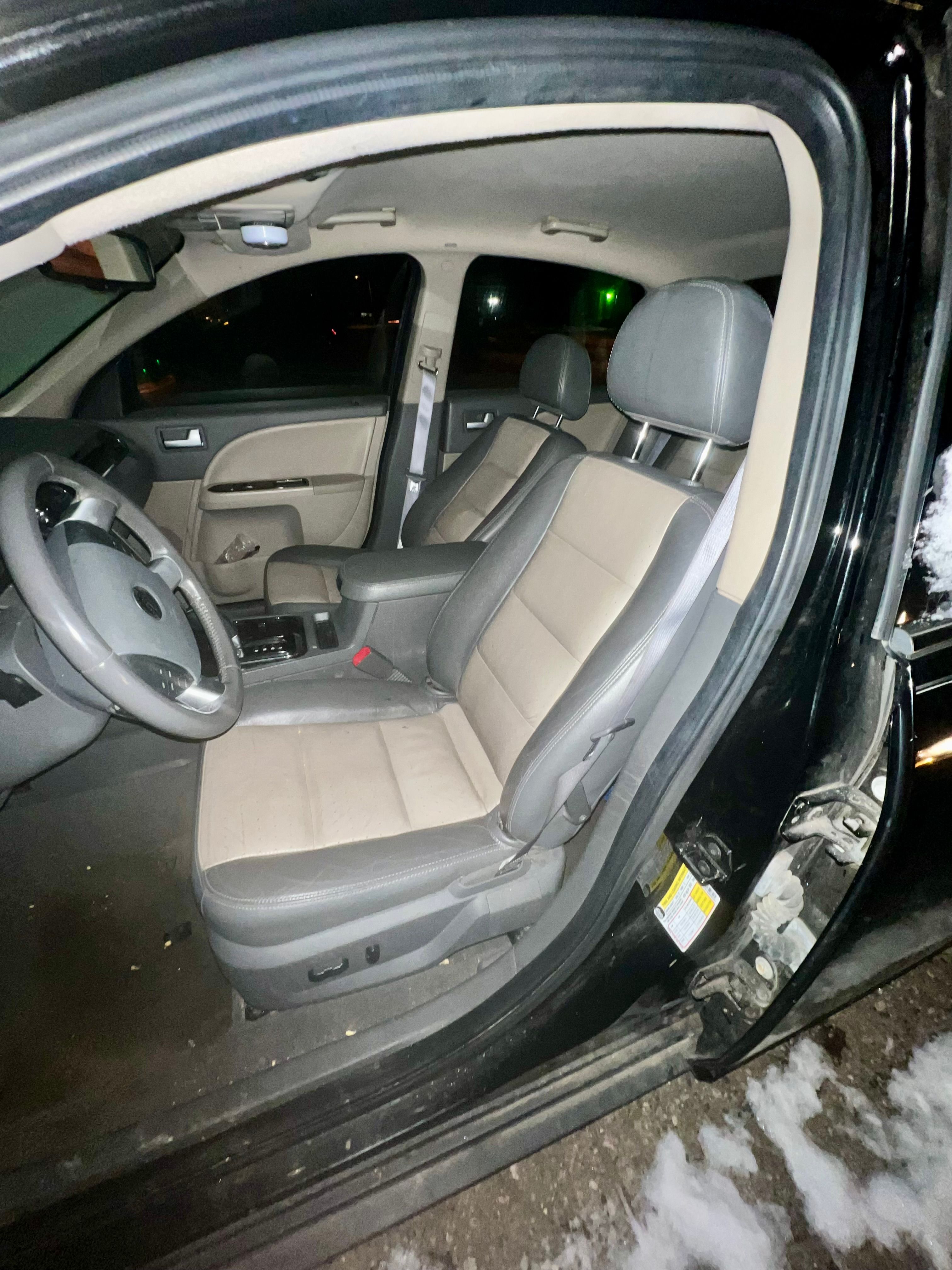 Used 2008 Mercury Sable Premier FWD image 6