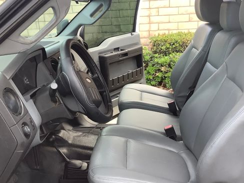 Used 2015 Ford F250 XL w/ Power Equipment Group image 10