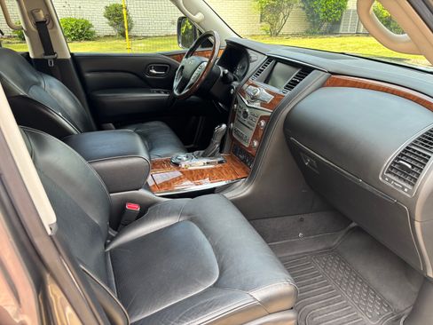 Used 2019 INFINITI QX80 Luxe w/ 22" Wheel Package RWD image 9