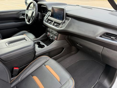 Used 2023 GMC Yukon XL AT4 w/ AT4 Premium Plus Package image 8