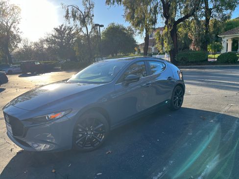 Used 2023 MAZDA MAZDA3 s image 1
