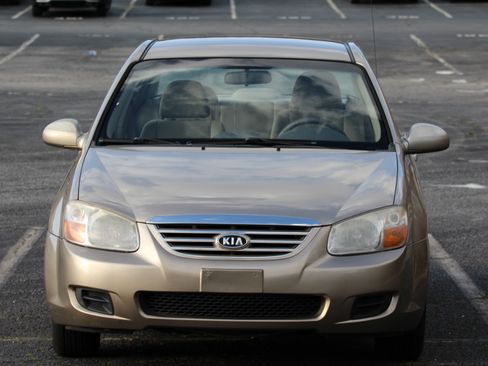 Used 2007 Kia Spectra EX image 2