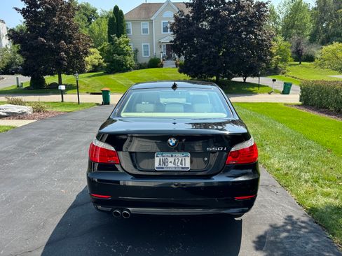 Used 2009 BMW 550i Sedan RWD image 4