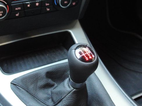 Used 2011 BMW 328i Sedan image 19